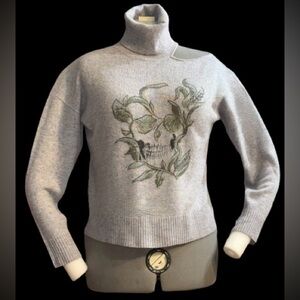 360 Cashmere Gladice skull turtleneck; 100% cashmere sweater; Wmns Sz sm